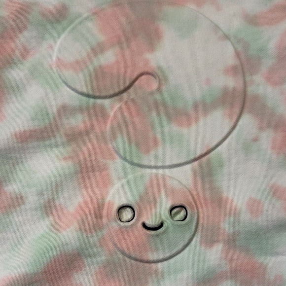 GUESS collab FRIENDS WITH YOU  SZ S,Pink/Mint Tie-Dye Smiley Crewneck sweatshirt - Picture 4 of 9